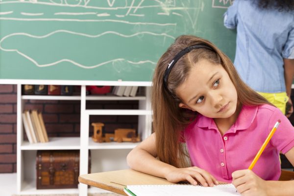 So unterstützen Eltern ihre Kinder beim Lernen richtig